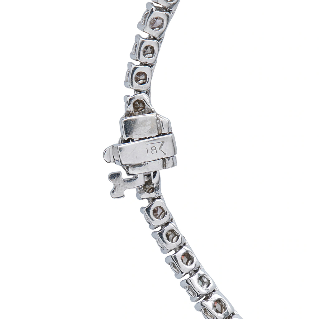 White gold diamond tennis necklace clasp and hinged links with small round stones