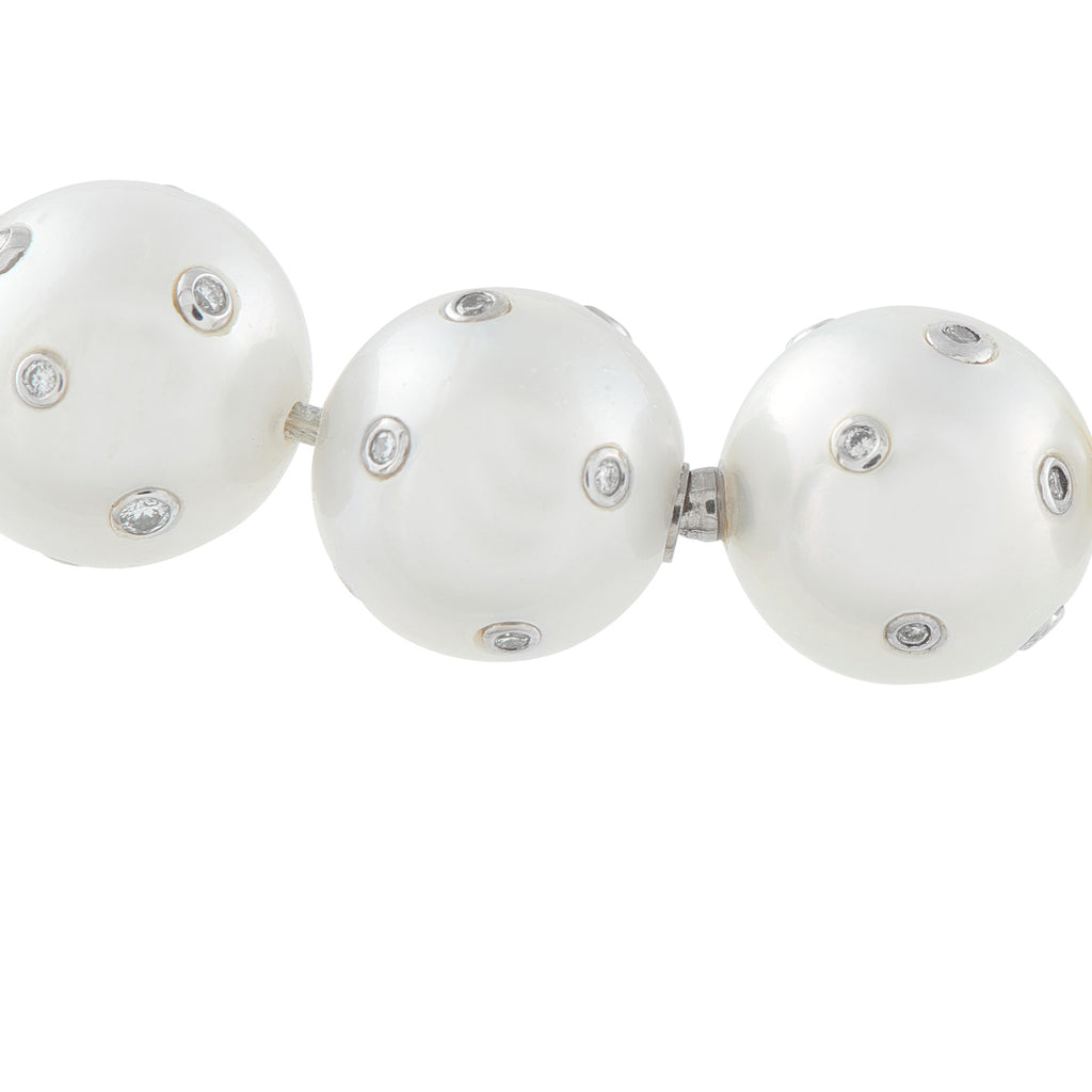18K White Gold 3.0ct Diamond and Pearls Necklace