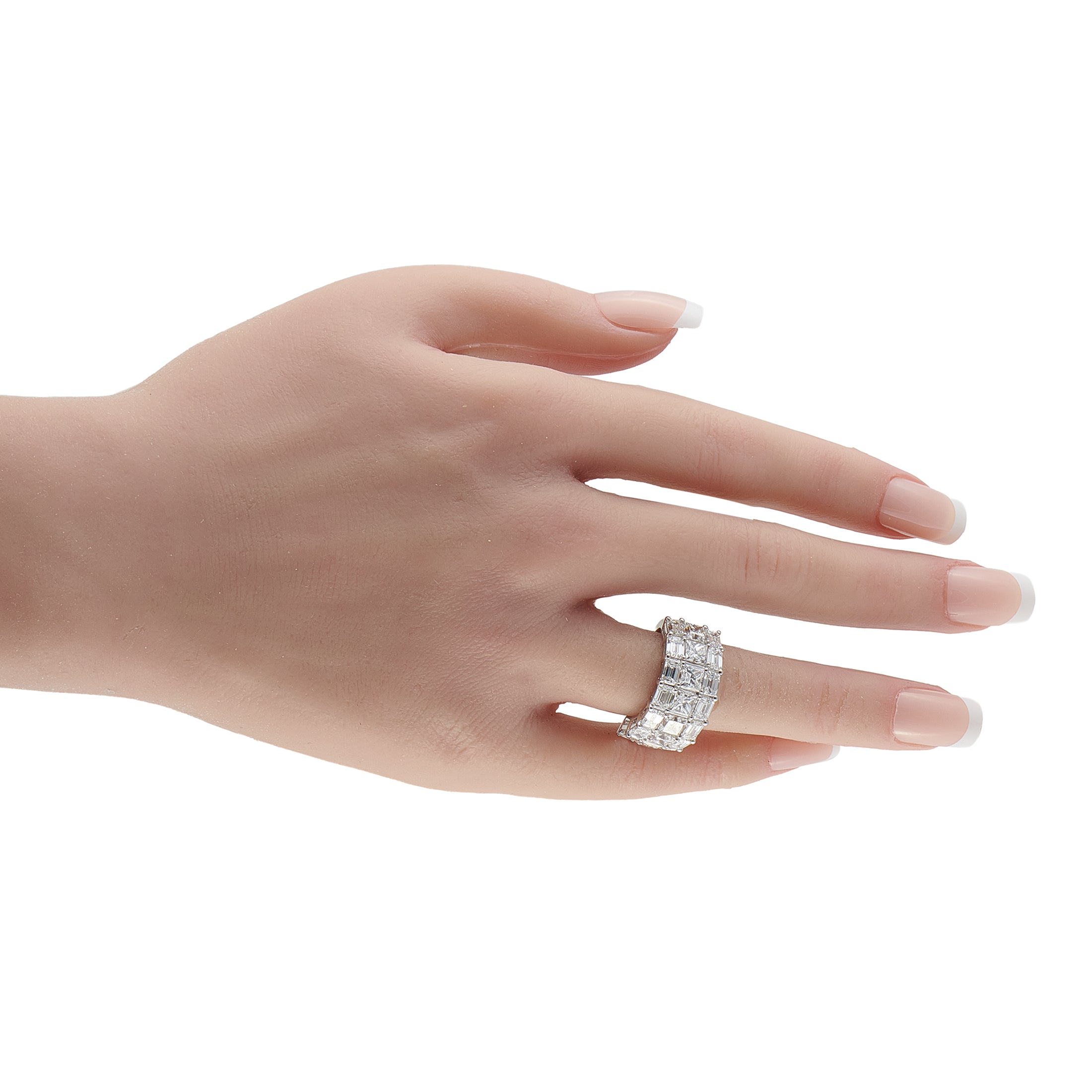 18K White Gold 7.50ct Diamond Ring