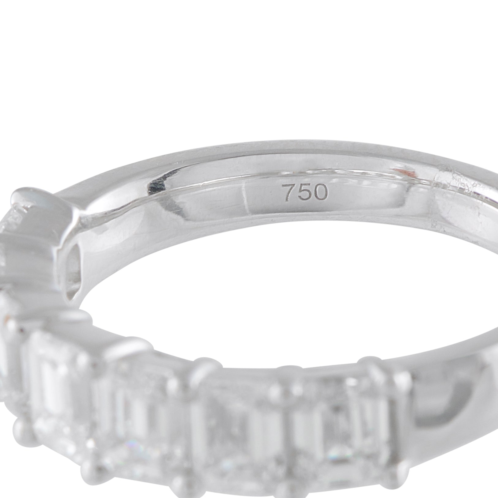 18K White Gold 2.25ct Diamond Ring