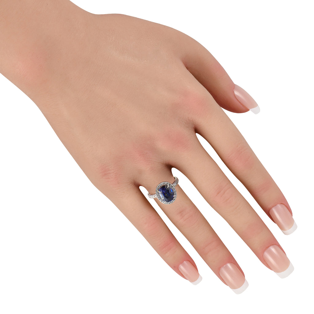 18K White Gold 0.23ct Diamond and Sapphire Ring