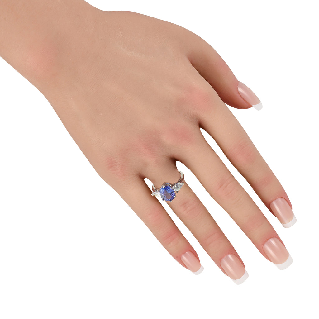18K White Gold 0.90ct Diamond and Tanzanite Ring