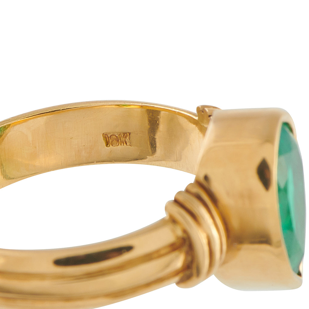 18K Yellow Gold 1.75ct Colombian Emerald Ring