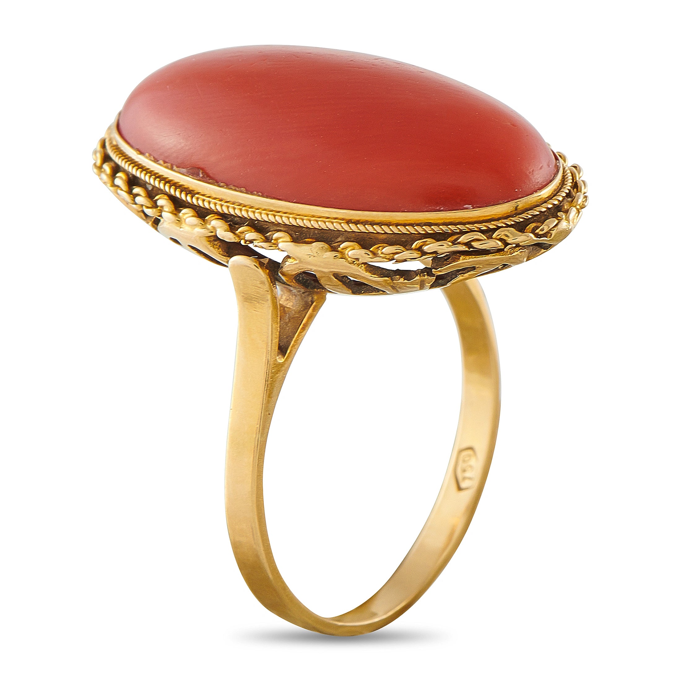 Vintage 18K yellow gold ring with oval coral-red cabochon and braided border setting