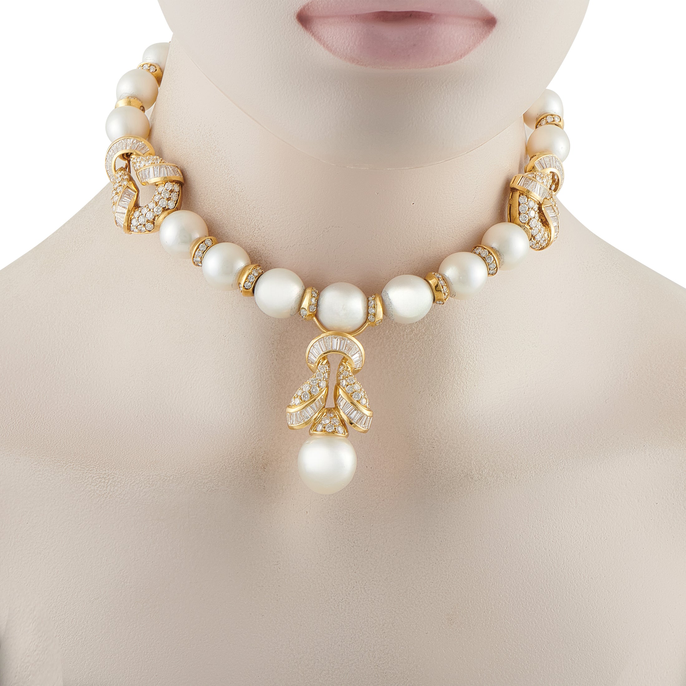 18K Yellow Gold 28.37ct Diamond and Pearl Necklace