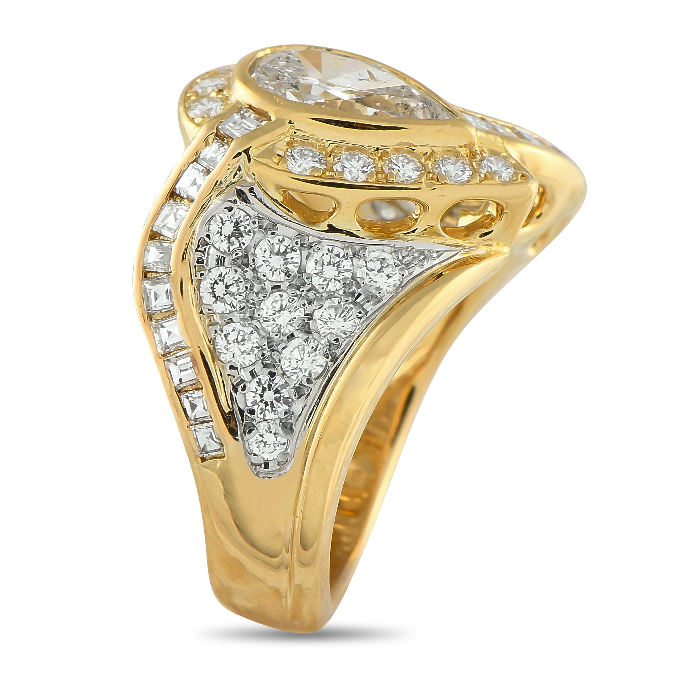 Exclusive 18K Yellow Gold 3.11ct Diamond Ring