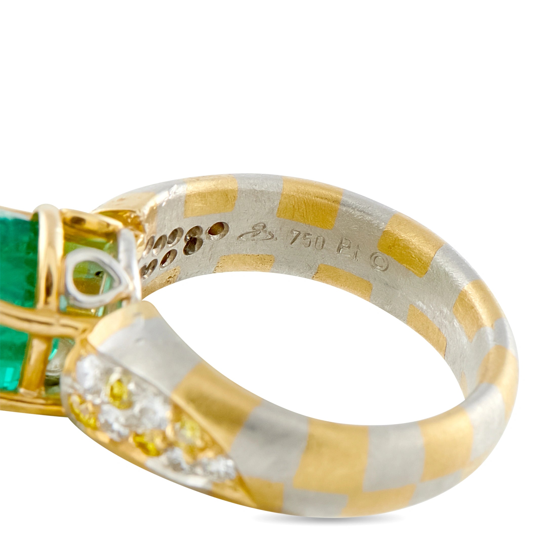 18K gold ring side view with green emerald edge, diamond settings, striped band