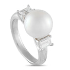 Exclusive Platinum 0.53ct Diamond and Pearl Ring MF16-092525 – A Pearl center stone makes this ring an ideal piece for anyone
