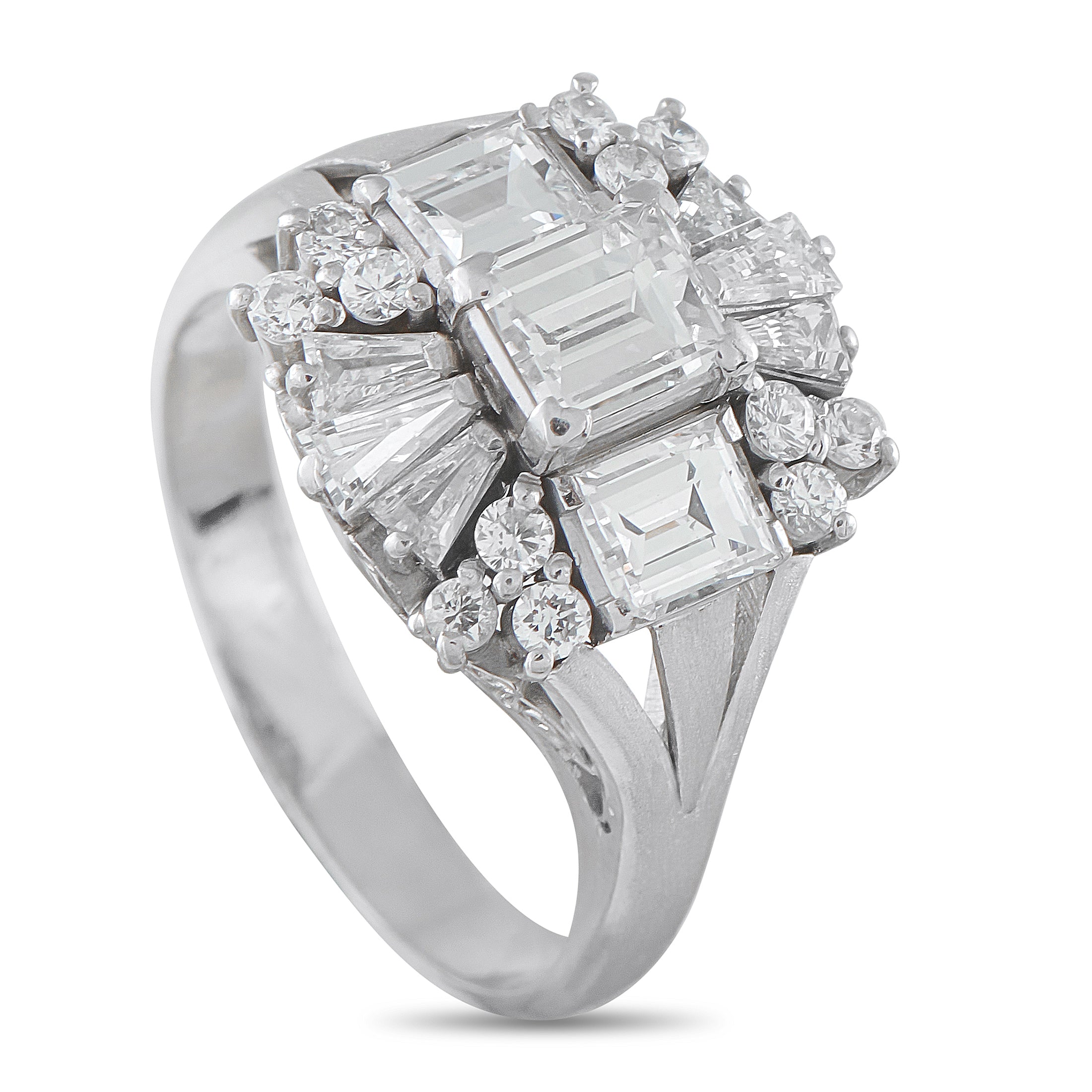 Exclusive Platinum 1.73ct Diamond Ring – This exquisite ring radiates vintage inspired elegance