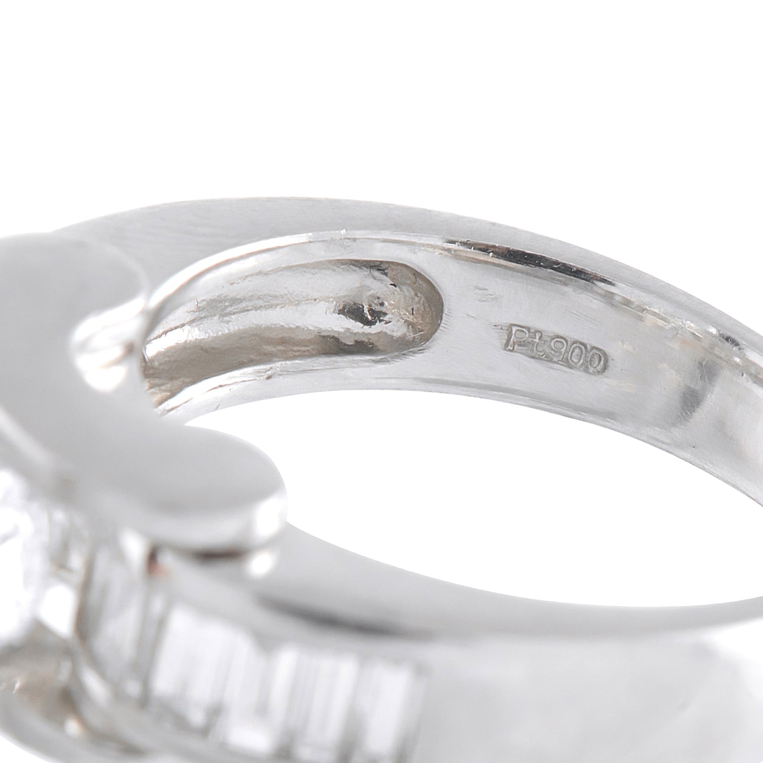 Platinum 1.70ct Diamond East-West Ring