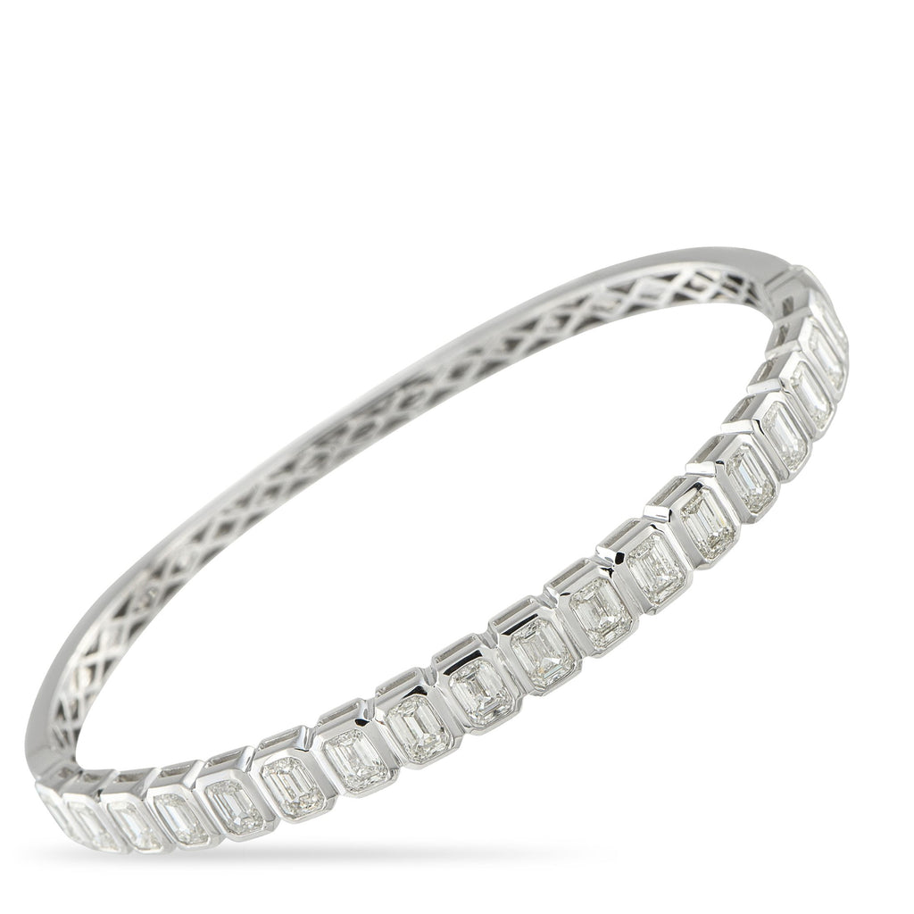 Exclusive 18K White Gold 5.90ct Diamond Bracelet – This bangle bracelet will add a touch of luxury to any ensemble