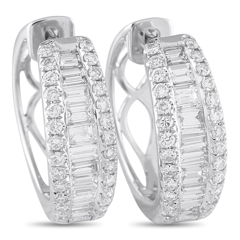 Exclusive 18K White Gold 1.60ct Diamond Earrings – A classic design means these luxurious earrings will never go out of style