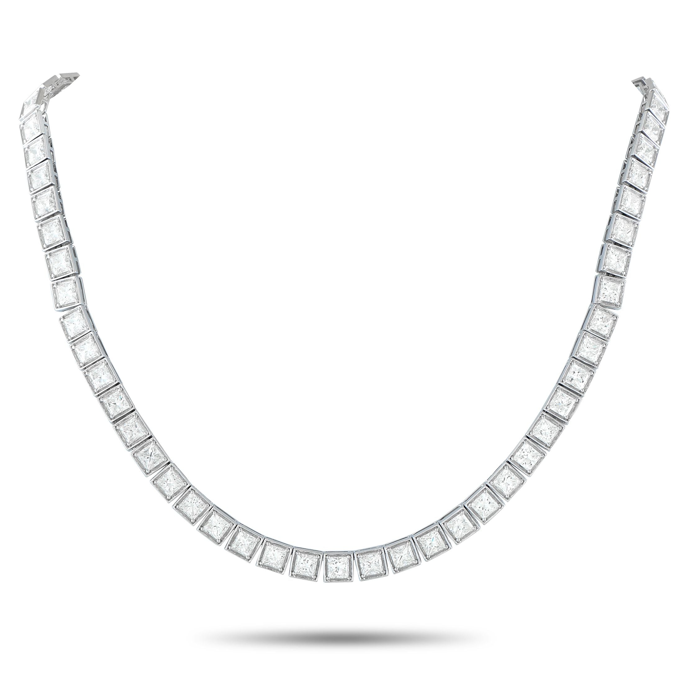 Exclusive 18K White Gold 33.0ct Diamond Necklace – Add elegance to any ensemble with this stunning luxury necklace