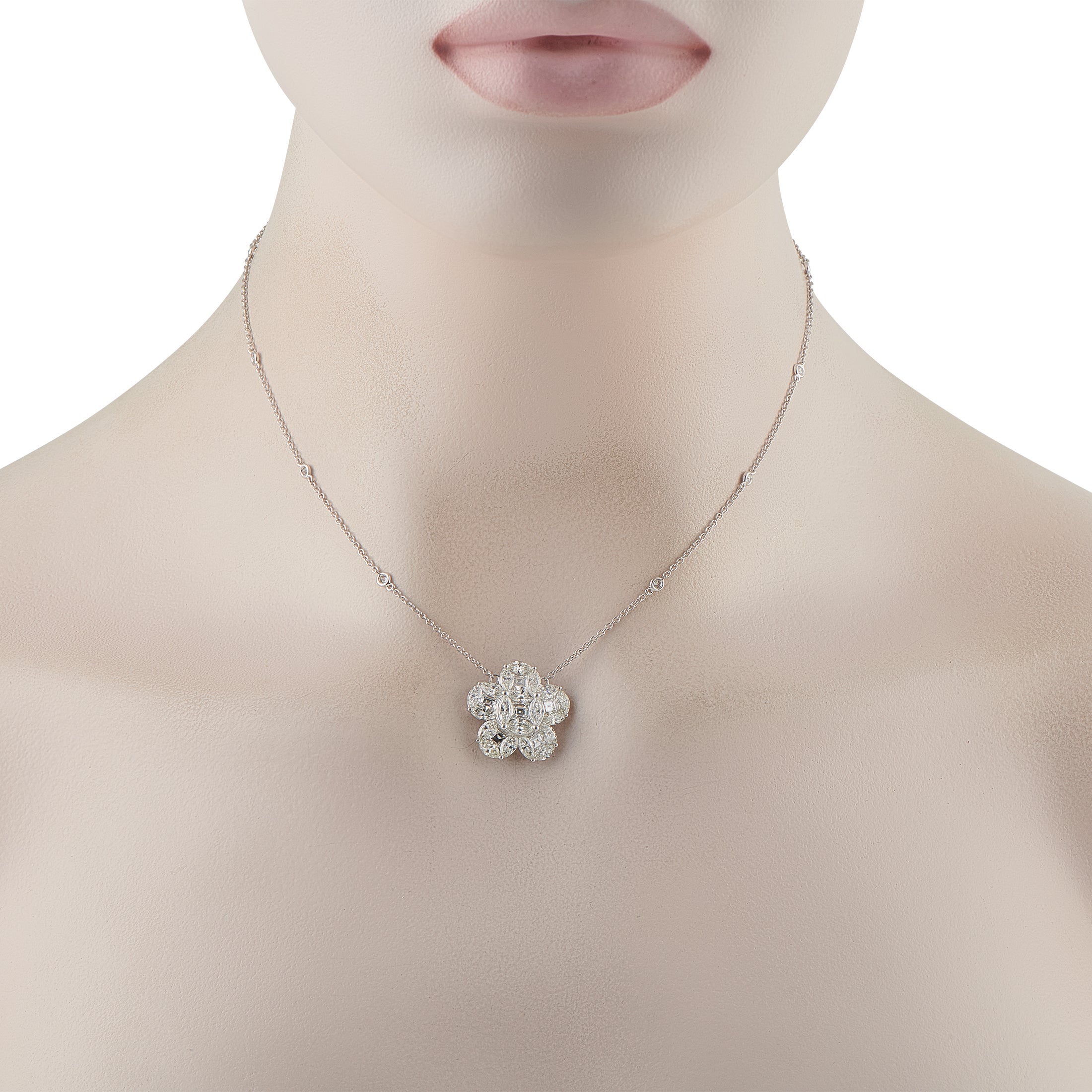18K White Gold 4.75ct Diamond Necklace