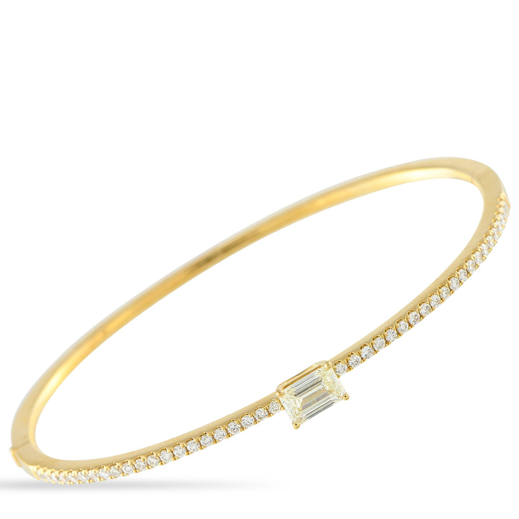 Exclusive 18K Yellow Gold 1.30ct Diamond Bracelet – This Odelia bangle bracelet is simple, elegant, and endlessly charming
