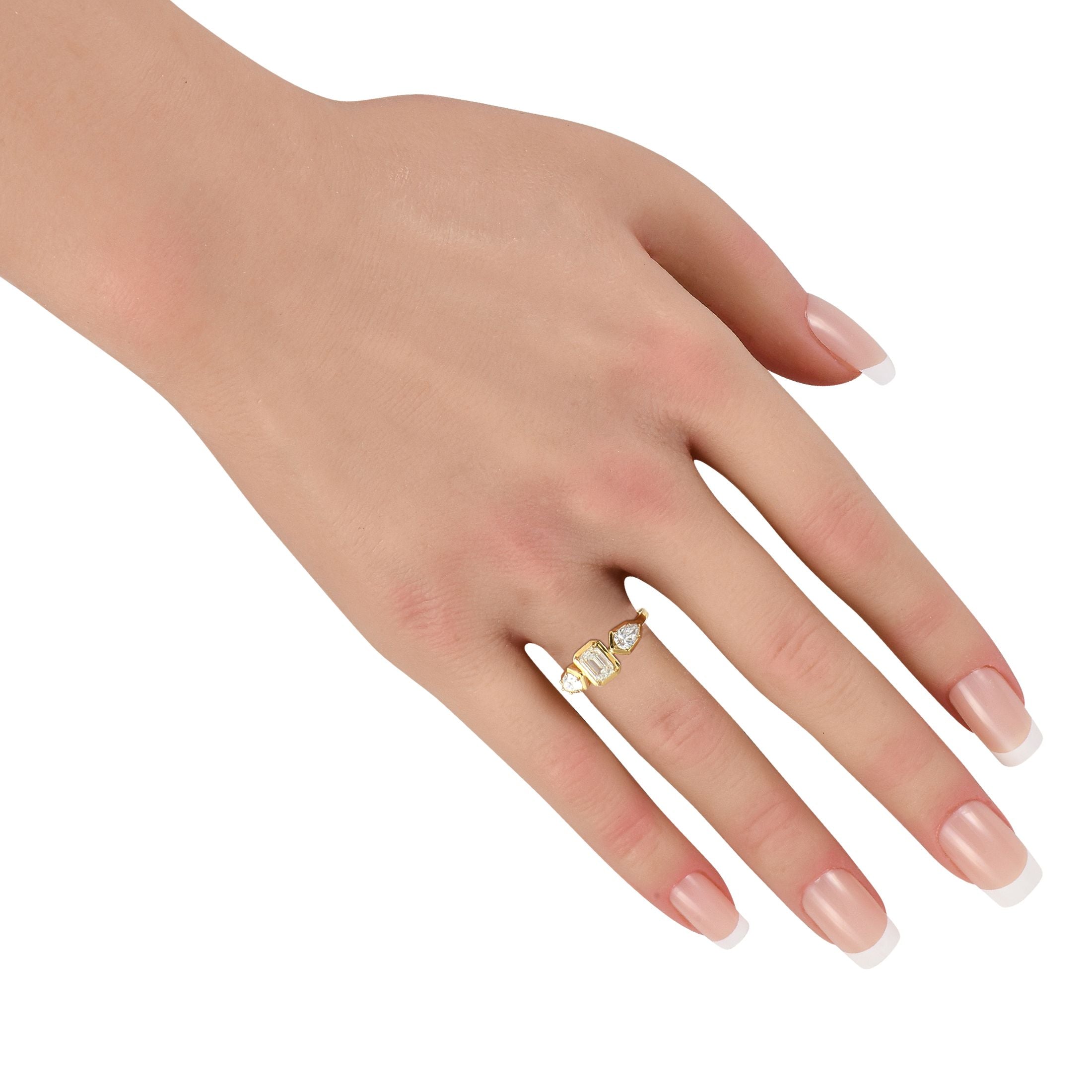 Exclusive 18K Yellow Gold 1.76 ct Diamond Geometric Three-Stone Ring