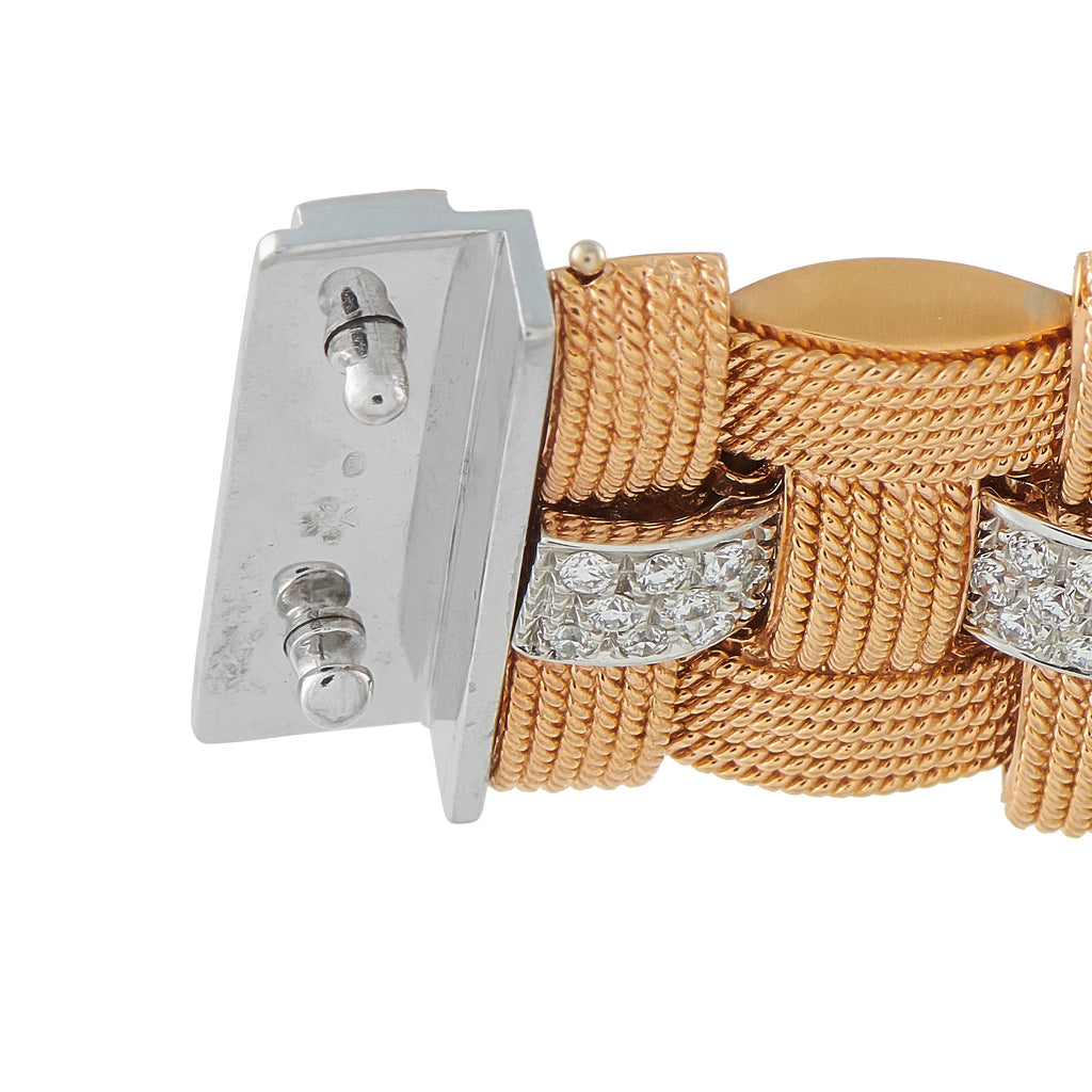 Rose gold woven bracelet clasp with diamond-set center link