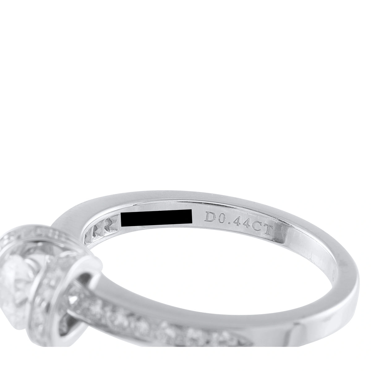 Tiffany & CO. platinum diamond ring with ribbon-style setting