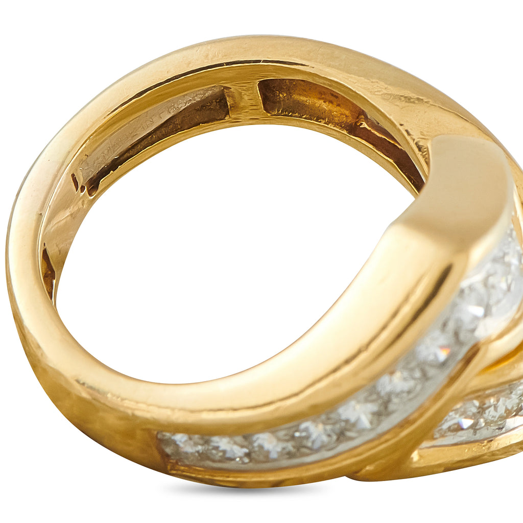 Van Cleef & Arpels 18K yellow gold diamond ring, close-up of curved band