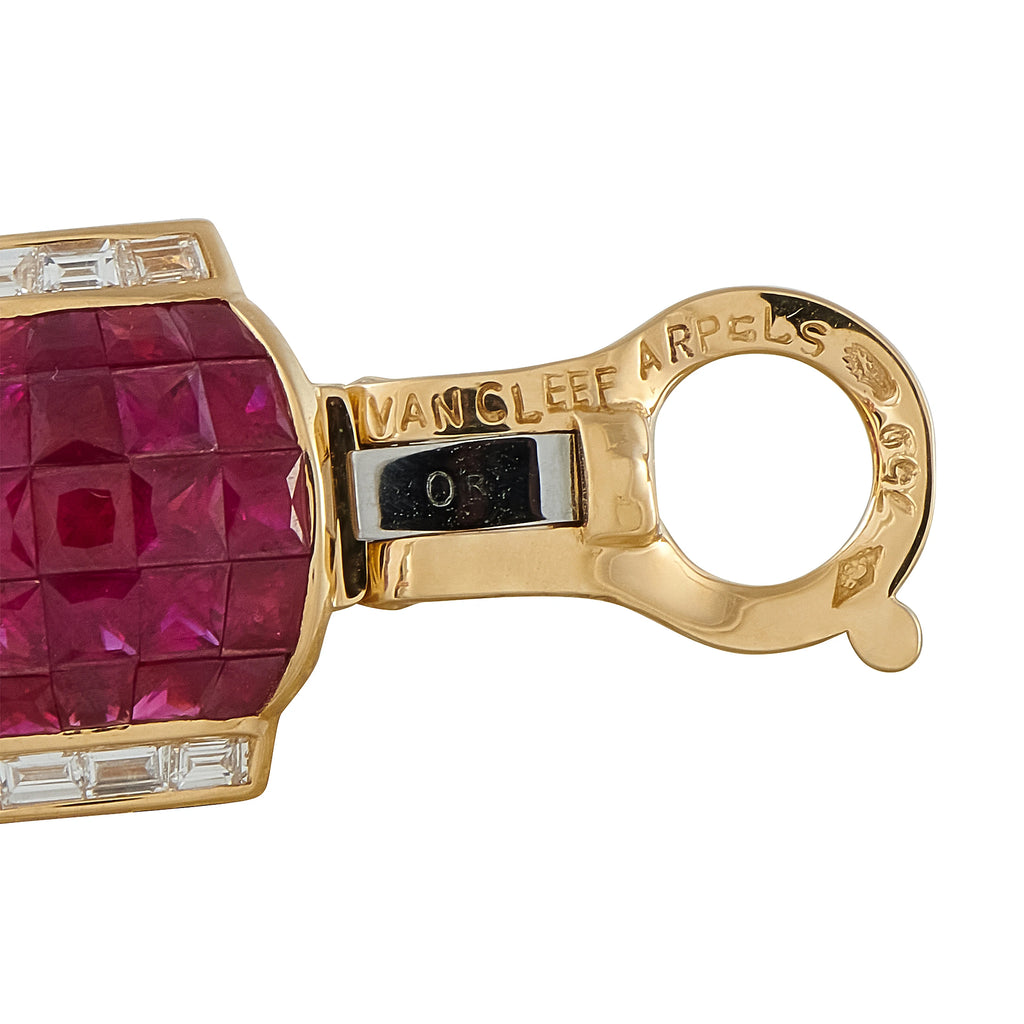 Van Cleef & Arpels Lampion Mystérieux 18K Yellow Gold Diamond and Ruby Earrings