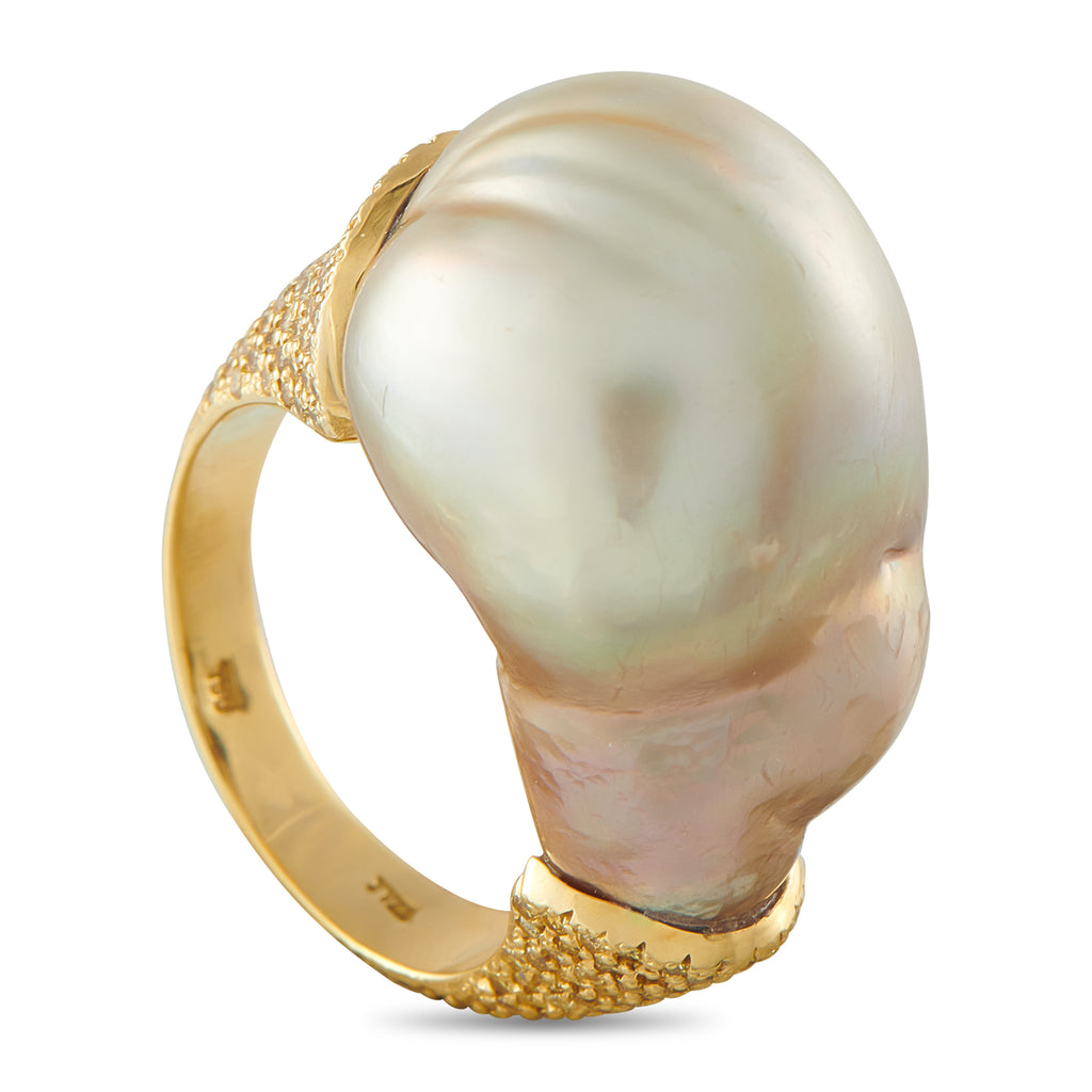 Yvel 18K Yellow Gold 1.90ct Diamond and Baroque Pearl Ring – This Yvel ring is full of exquisite details