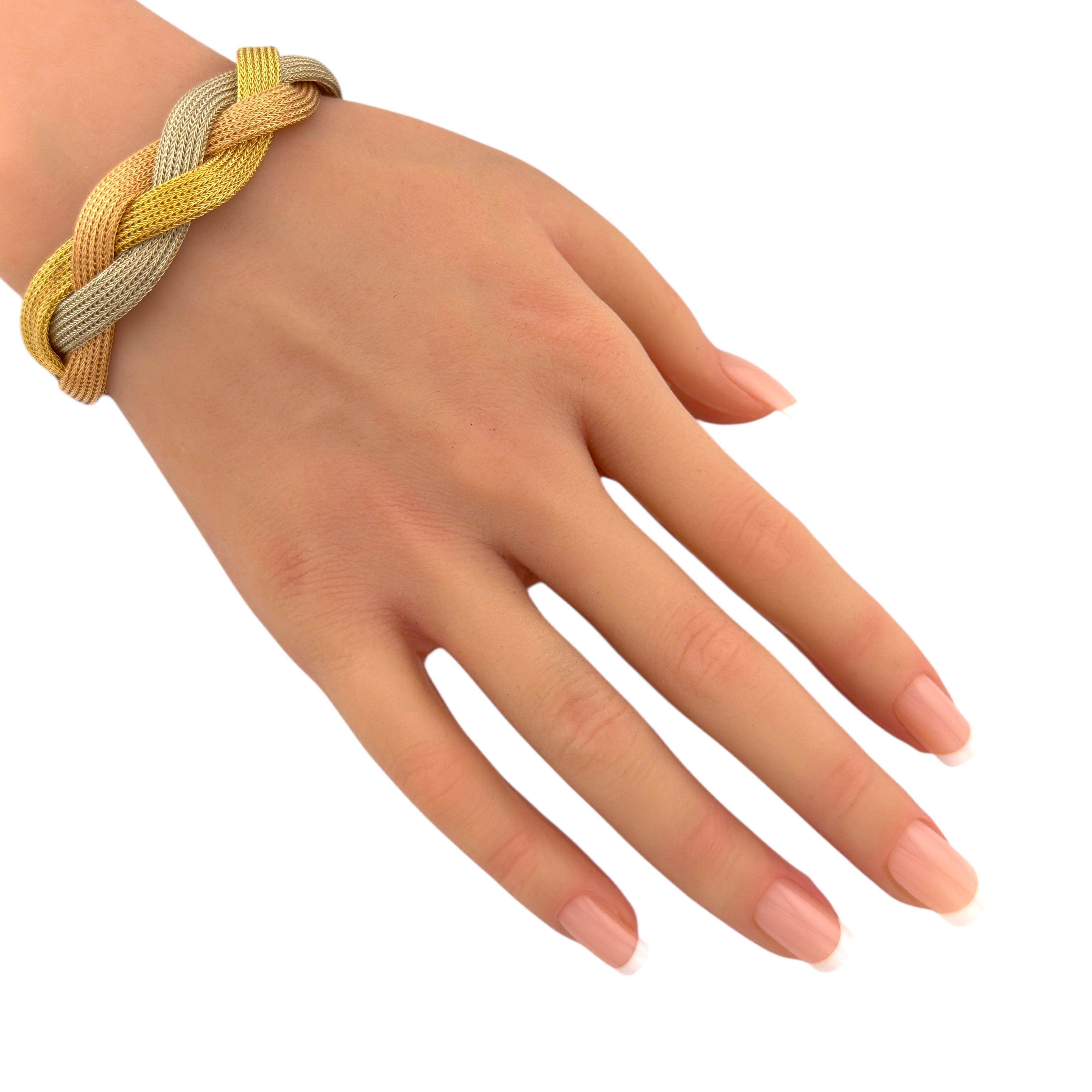 18 kt. Yellow gold, Exclusive 18K Tri-Color Gold Woven Bracelet