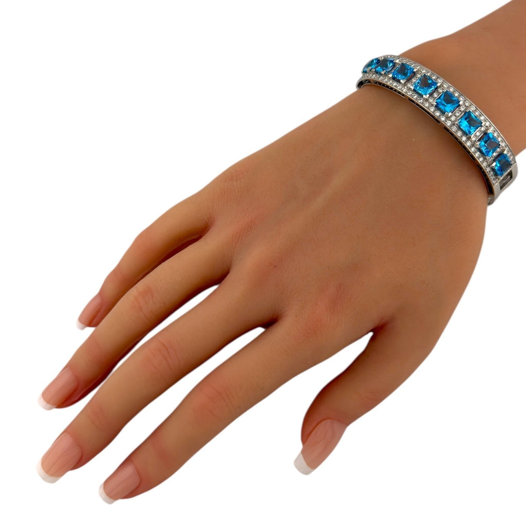 18K White Gold 2.8ct Diamond and Blue Topaz Bracelet