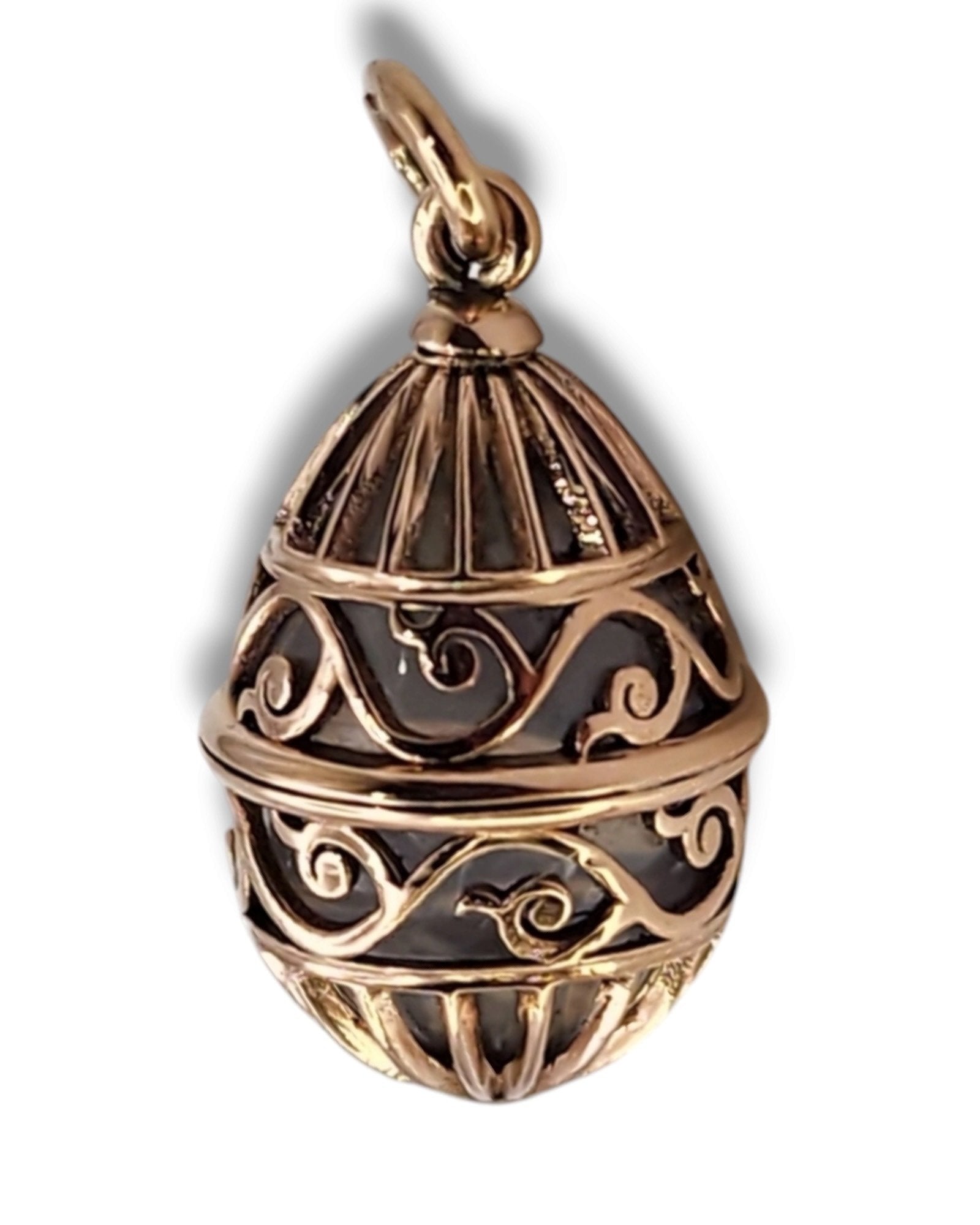 Imperial Russian Jeweled 56K (14K) Gold Egg Pendant