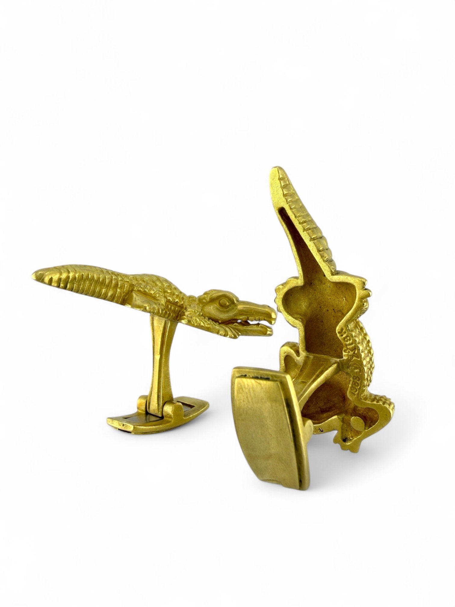 Kieselstein Cord 18K Yellow Gold Alligator Cufflinks