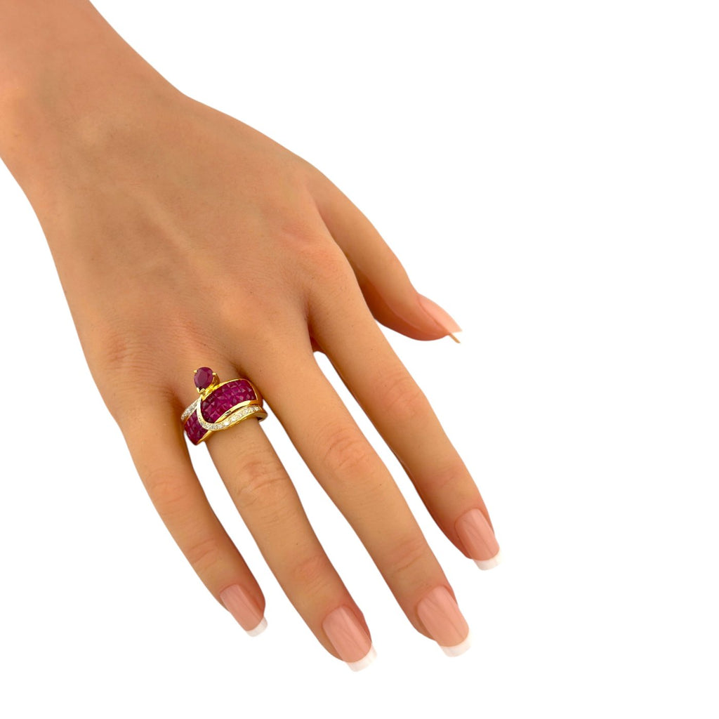 14K Yellow Gold 3.2ct Ruby and 0.1ct Diamond Ring