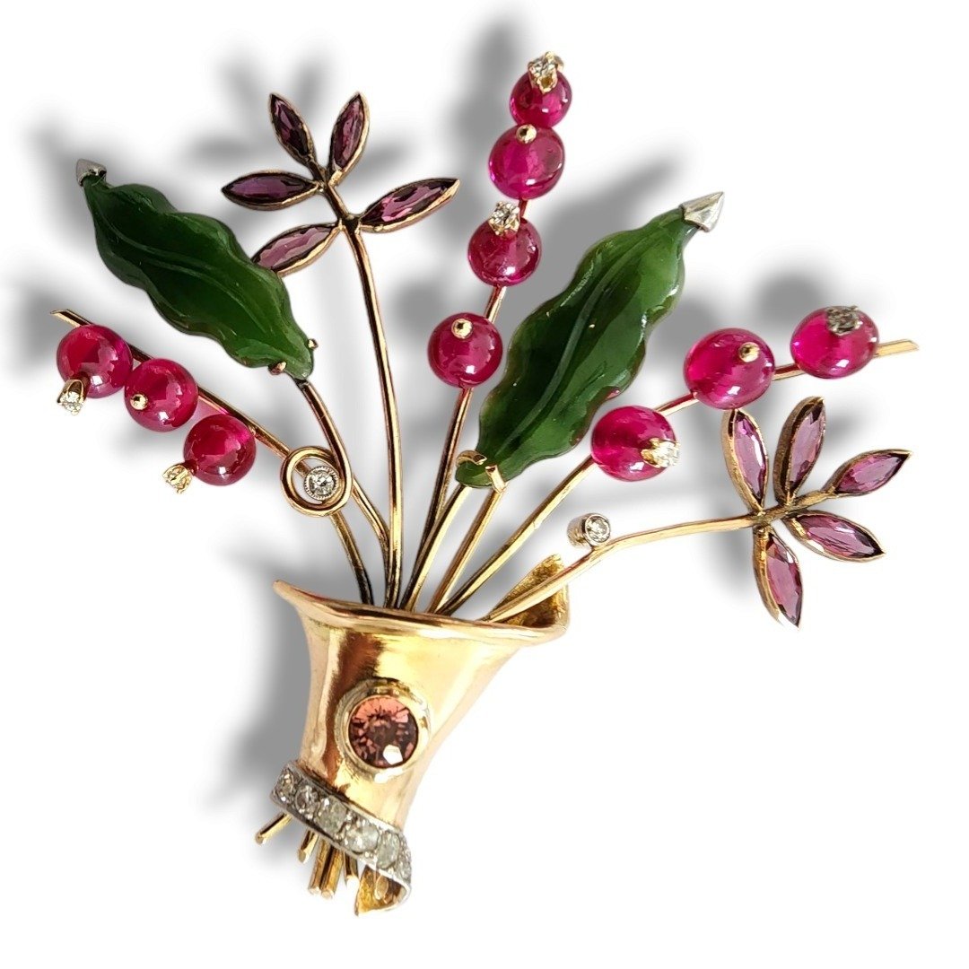 Brooch - 18 kt. Yellow gold,  18K Gold & Diamonds Brooch 19 grams  -  0.2ct. tw. Jade