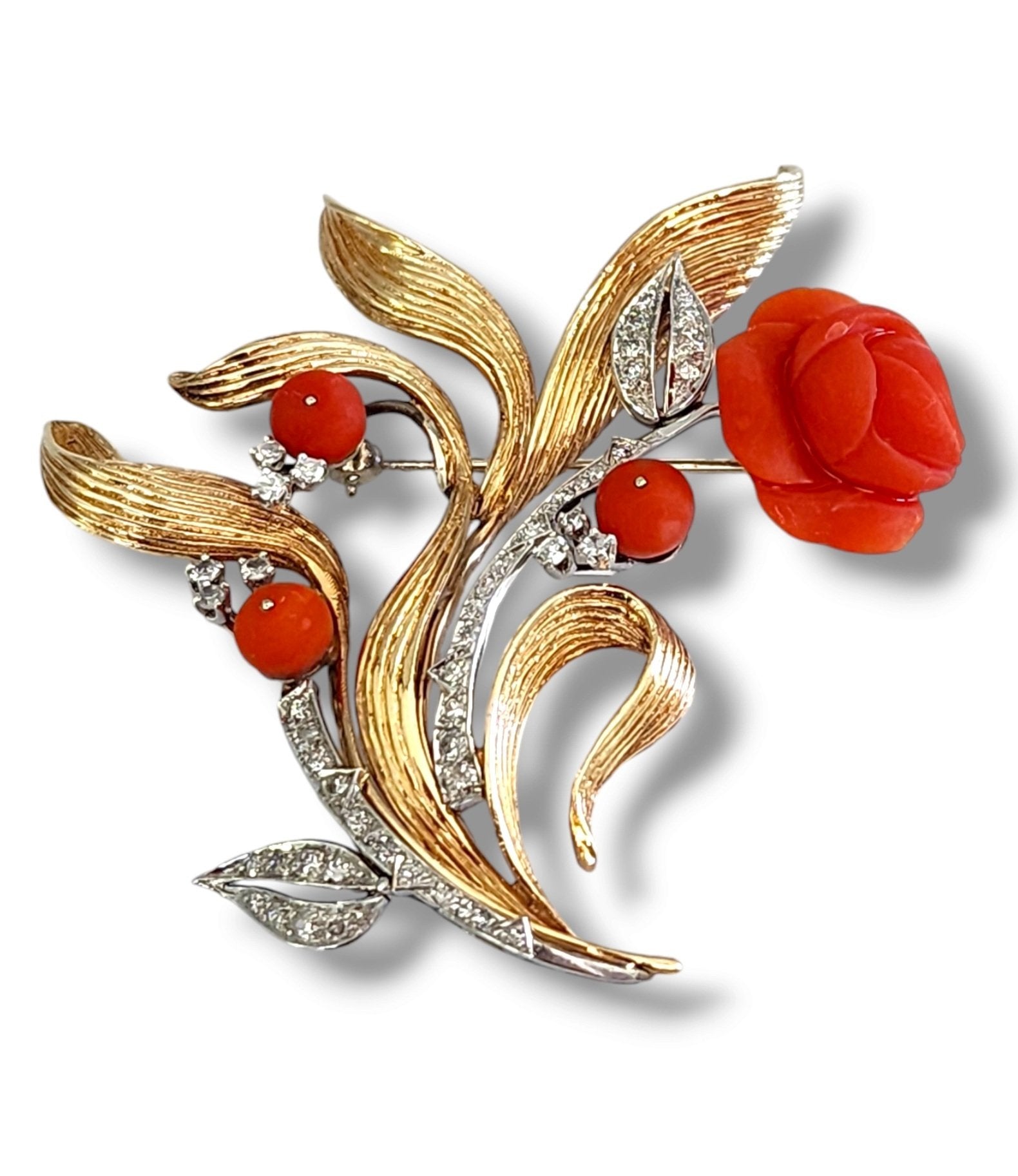 Brooch - 14 kt. Yellow gold, Lovely Rare  14k Gold &  Diamond Rose Flower  Brooch -  0.70ct. tw. Diamond (Natural)