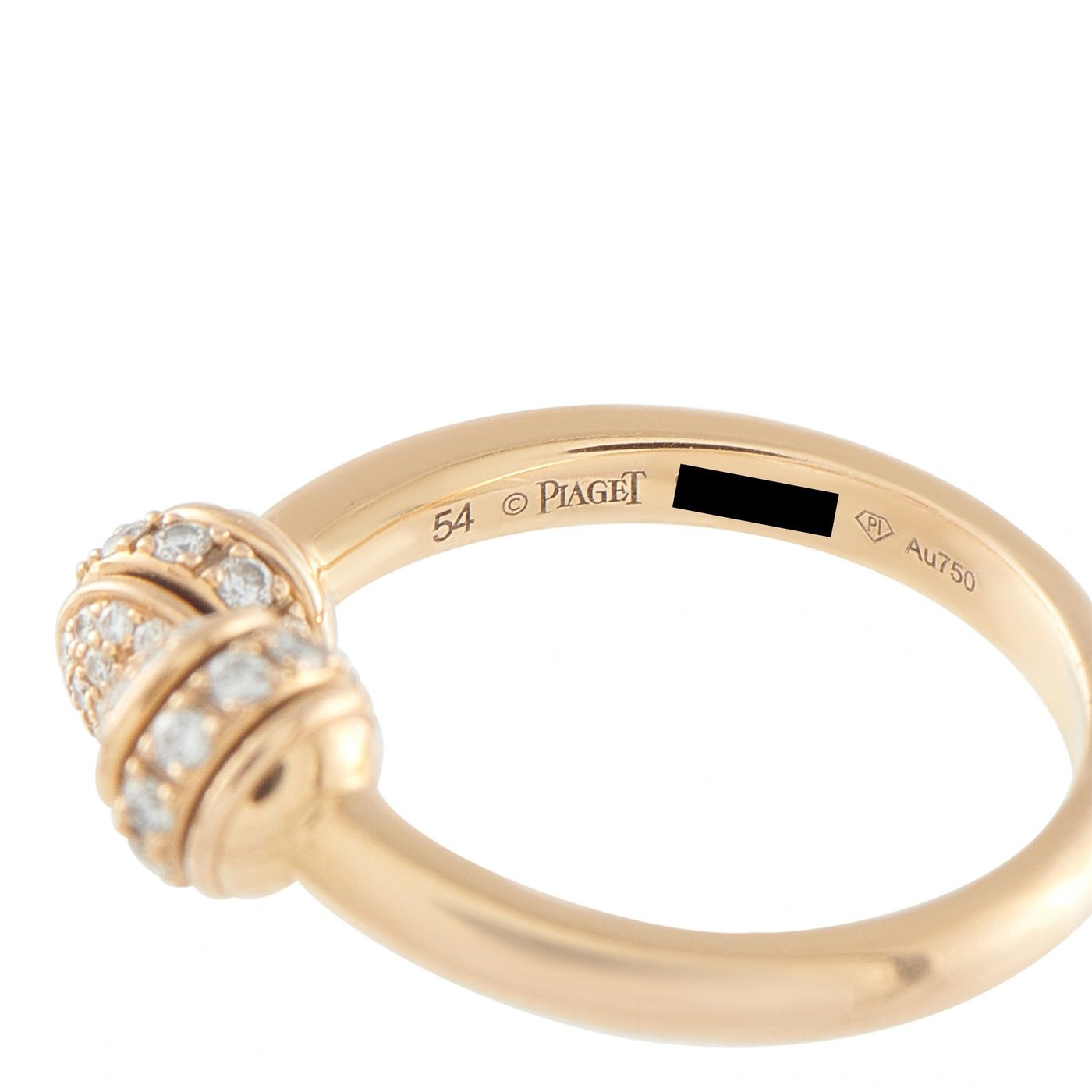 Piaget Possession 18K yellow gold diamond ring with pavé diamond detail