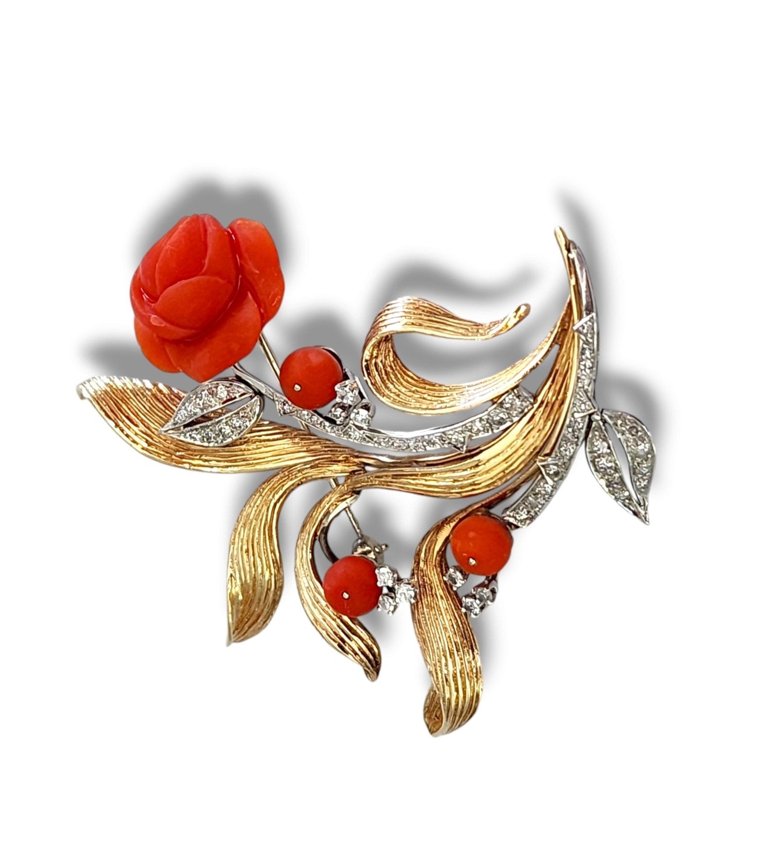 Brooch - 14 kt. Yellow gold, Lovely Rare  14k Gold &  Diamond Rose Flower  Brooch -  0.70ct. tw. Diamond (Natural)
