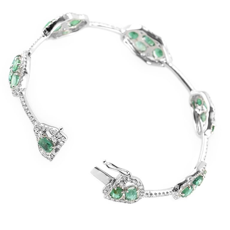 Exclusive Single Row 18K White Gold Diamond and Emerald Bangle