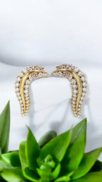 14K Yellow Gold Earring with Diamonds