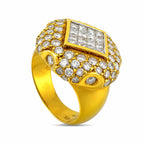 18K yellow gold ring with square and round diamond cluster setting