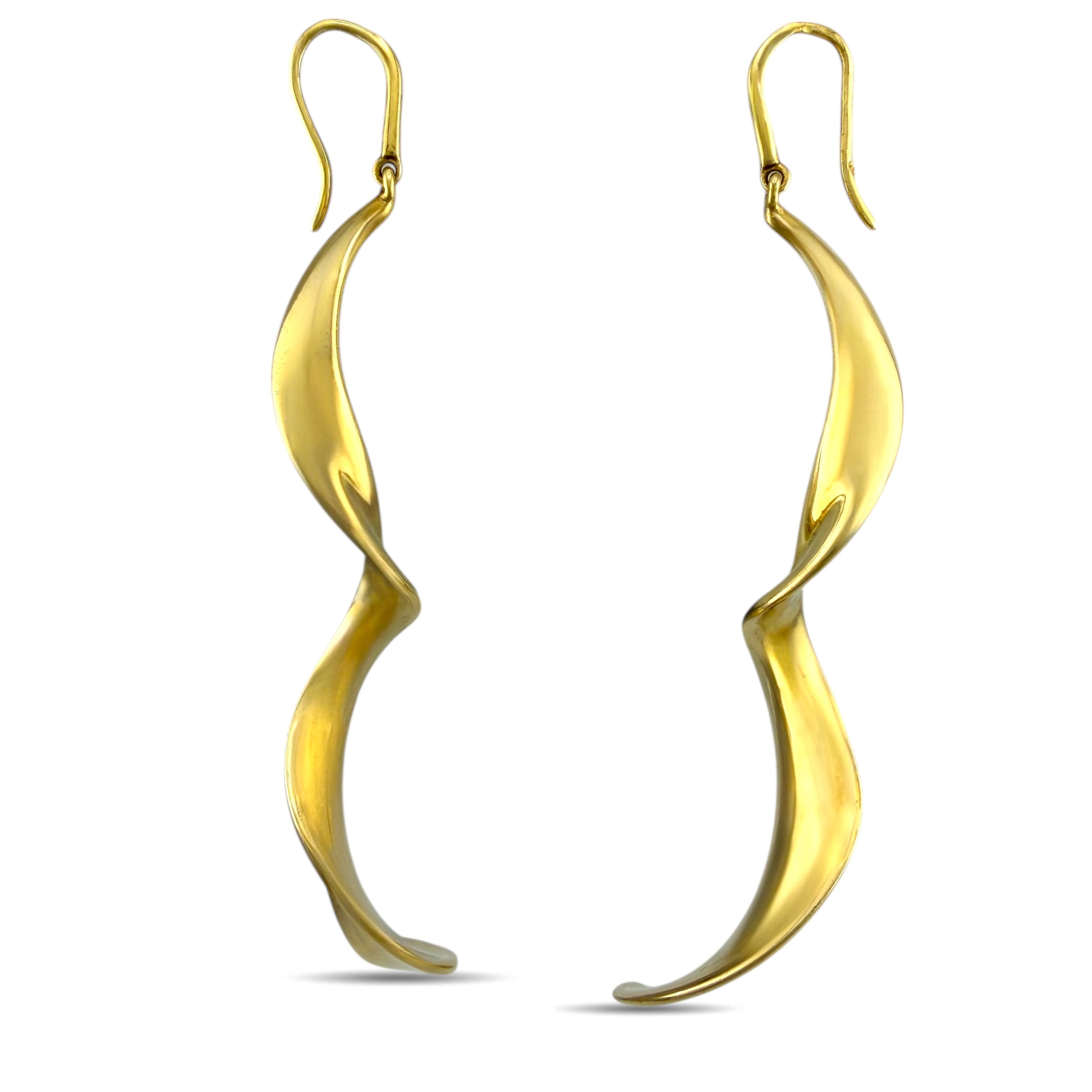 Tiffany & Co. - Earrings - 18 kt. Yellow gold, Exclusive Tiffany & Co. 18K Yellow Gold Swirling Motion Long  Earrings