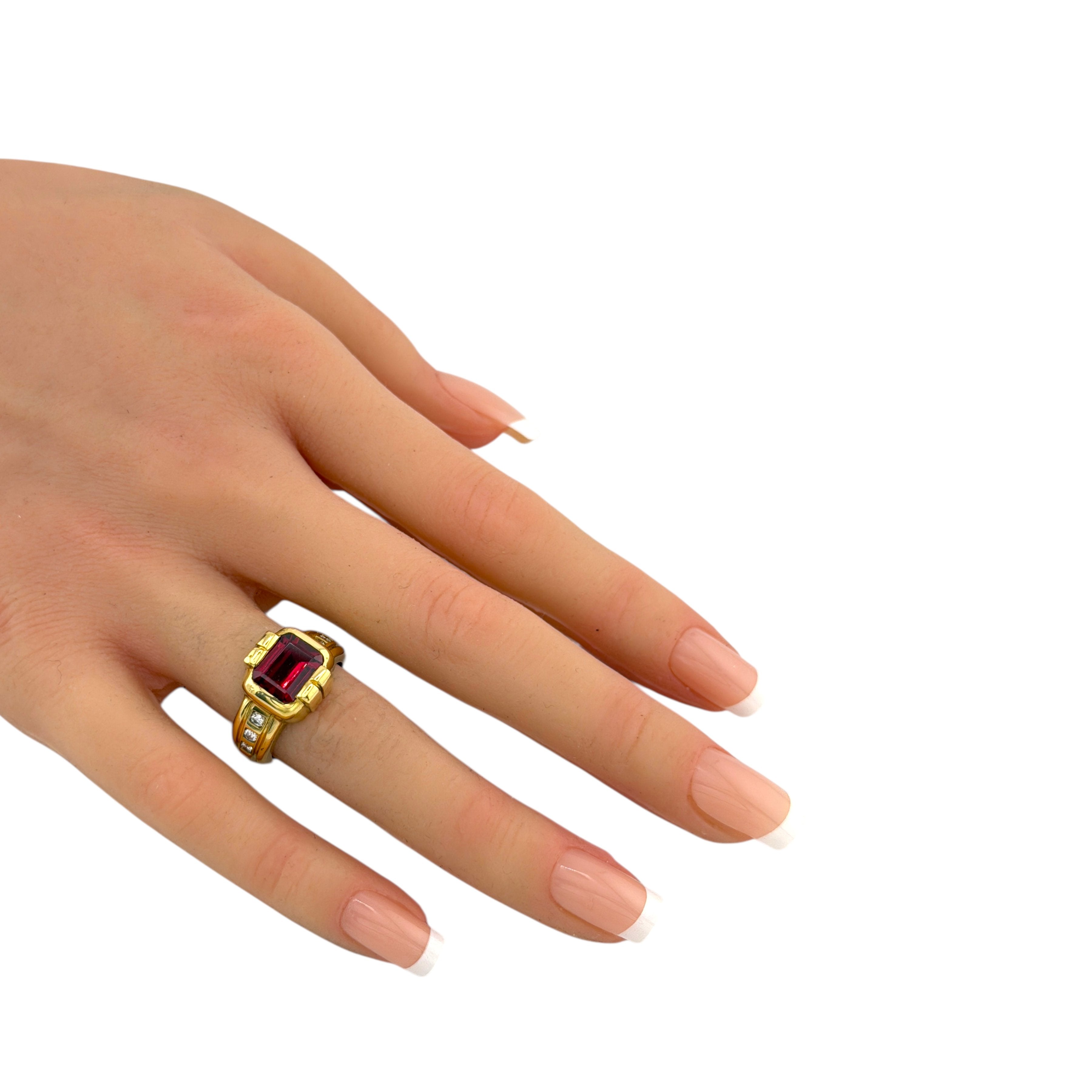 18K Yellow Gold 2.5ct Garnet and 0.18ct Diamond Ring