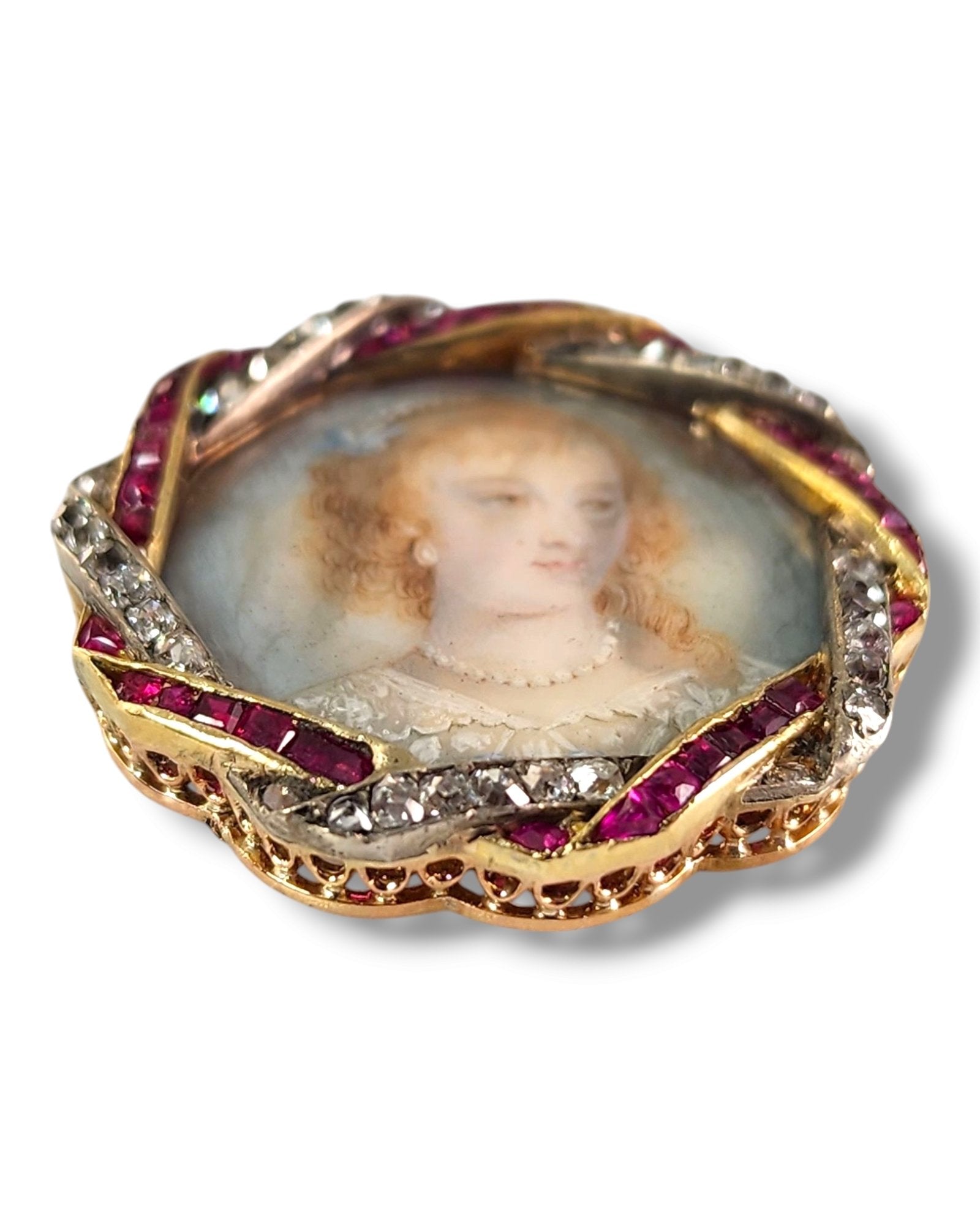 Brooch - 18 kt. 18K Yellow Gold Brooch with Diamonds & Rubies, Yellow gold