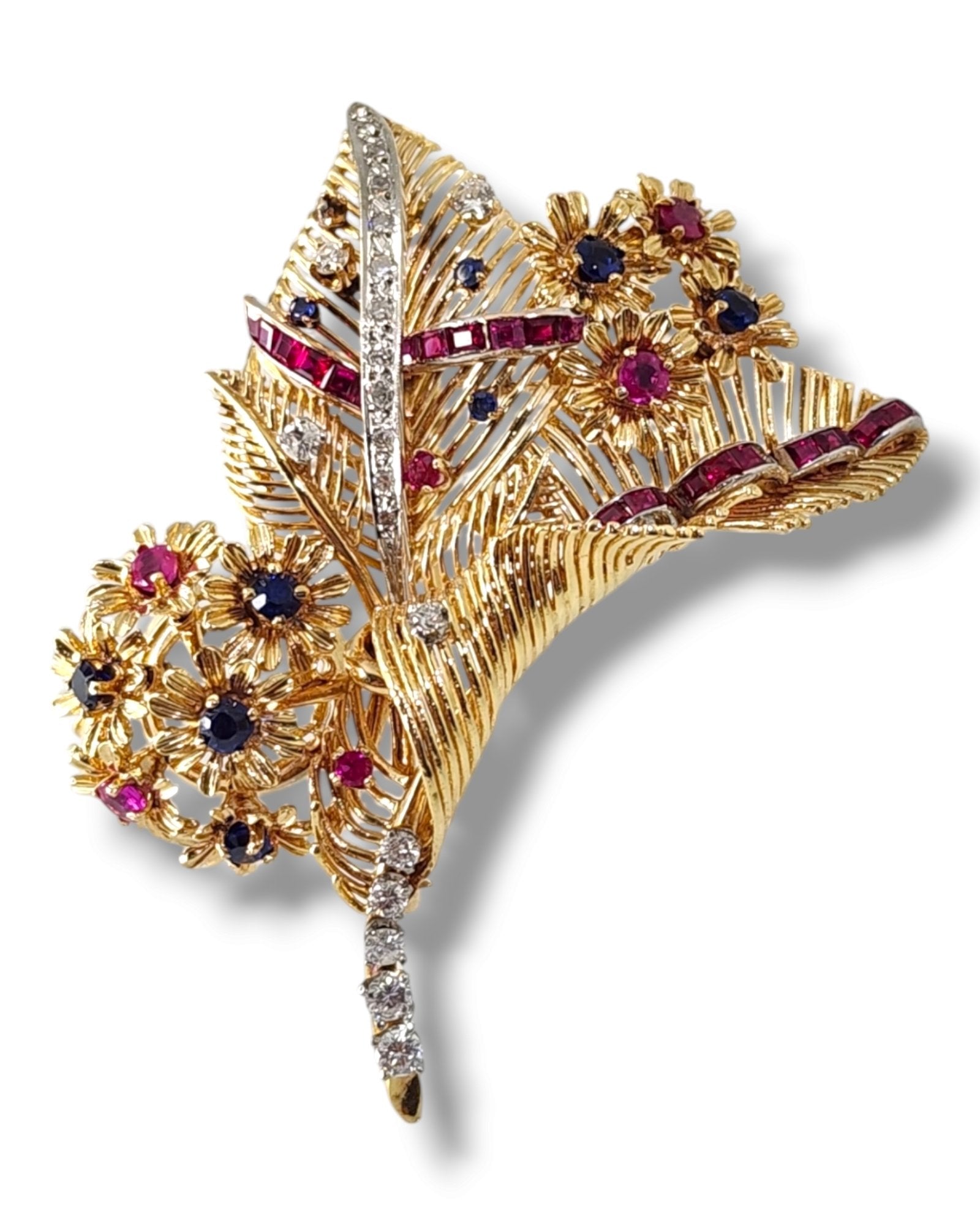 Brooch - 18 kt. Yellow gold, 18K Gold, Ruby & Diamond Flower Brooch