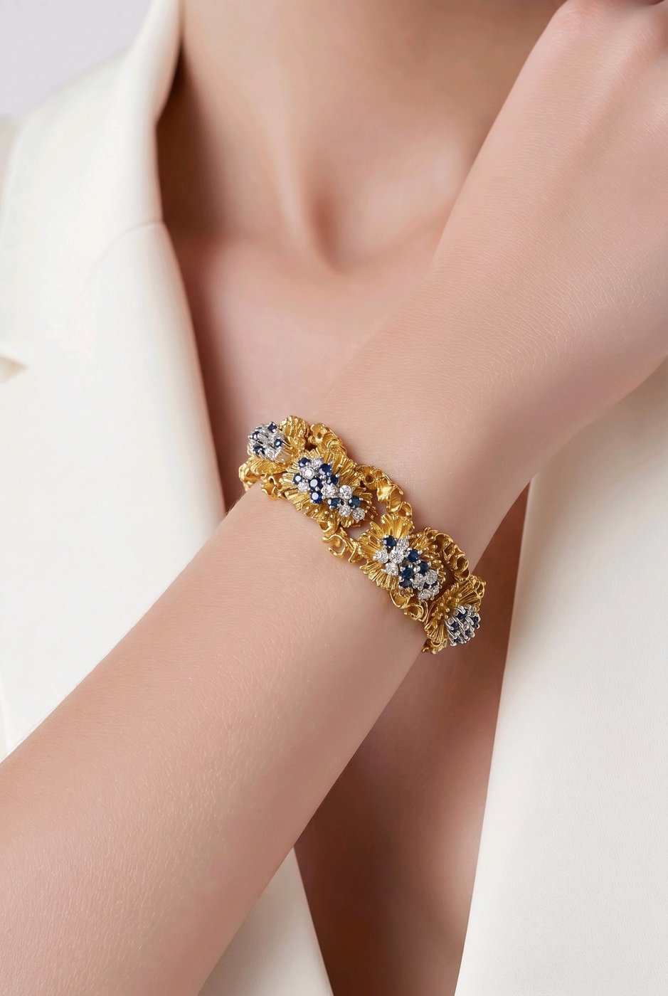 18K Yellow Gold Woven Textured 4.5ct Diamond and 3ct Sapphire Bracelet