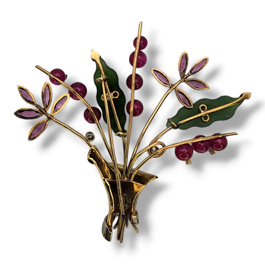 18K Gold, Jade and Diamonds Brooch