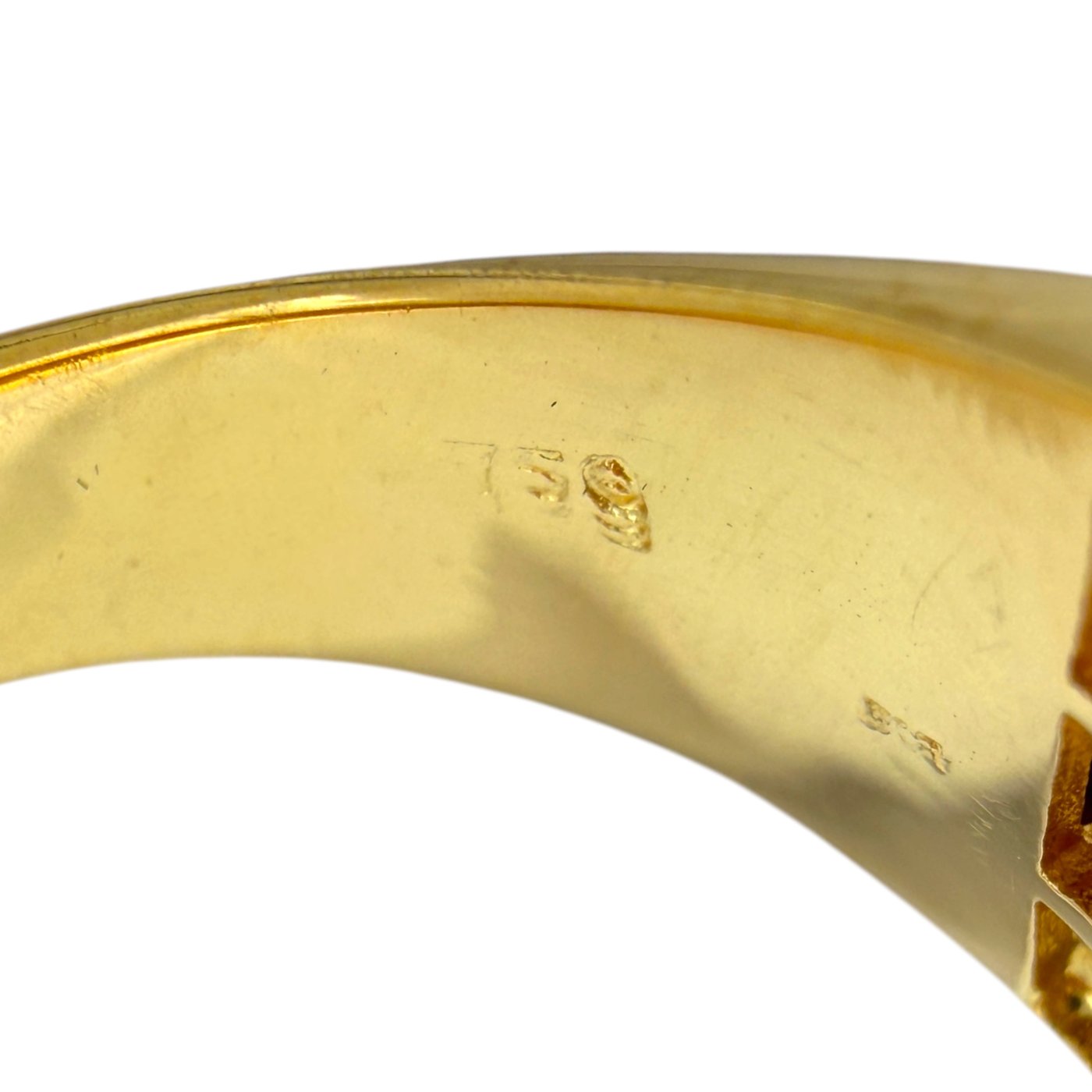 14K Yellow Gold 3.2ct Ruby and 0.1ct Diamond Ring
