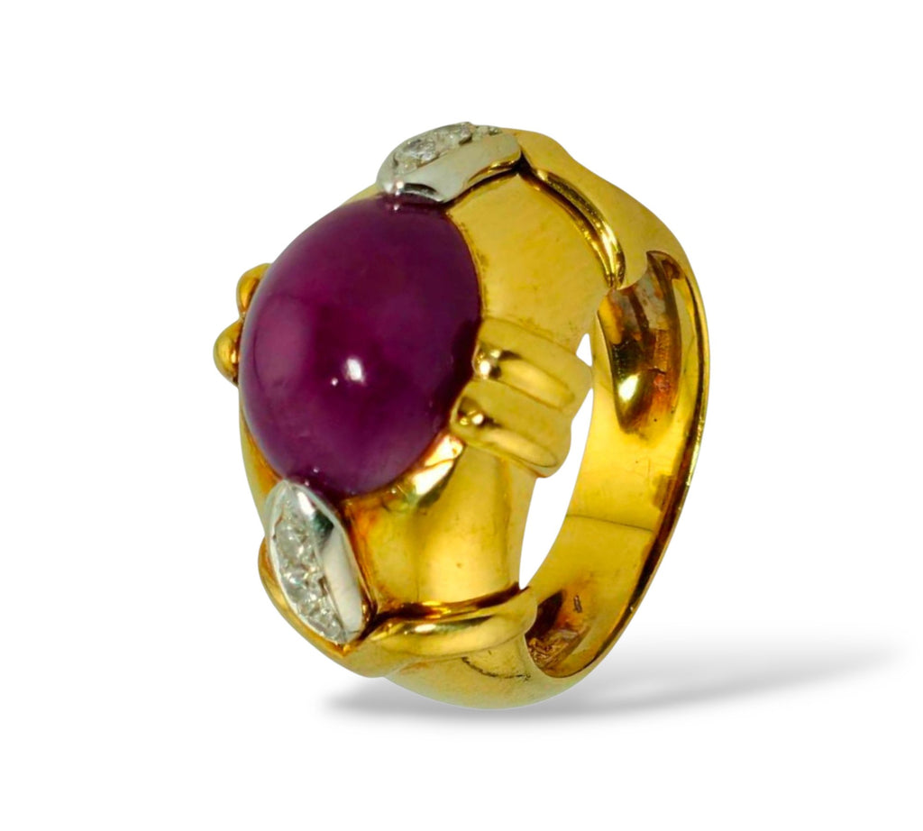 18K Yellow Gold Ring with Large Ruby and Diamonds