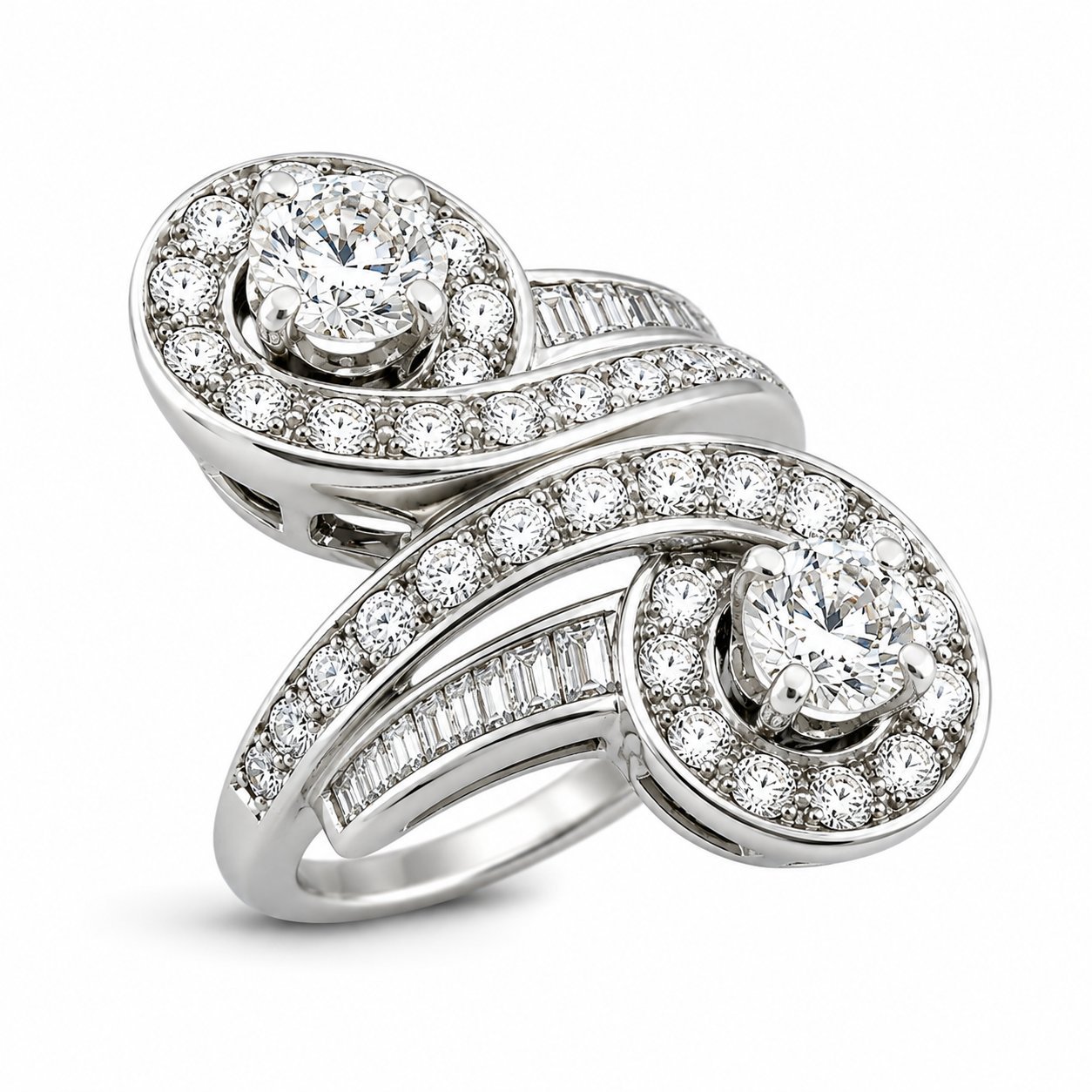 18K white gold diamond ring with two round pavé-set clusters