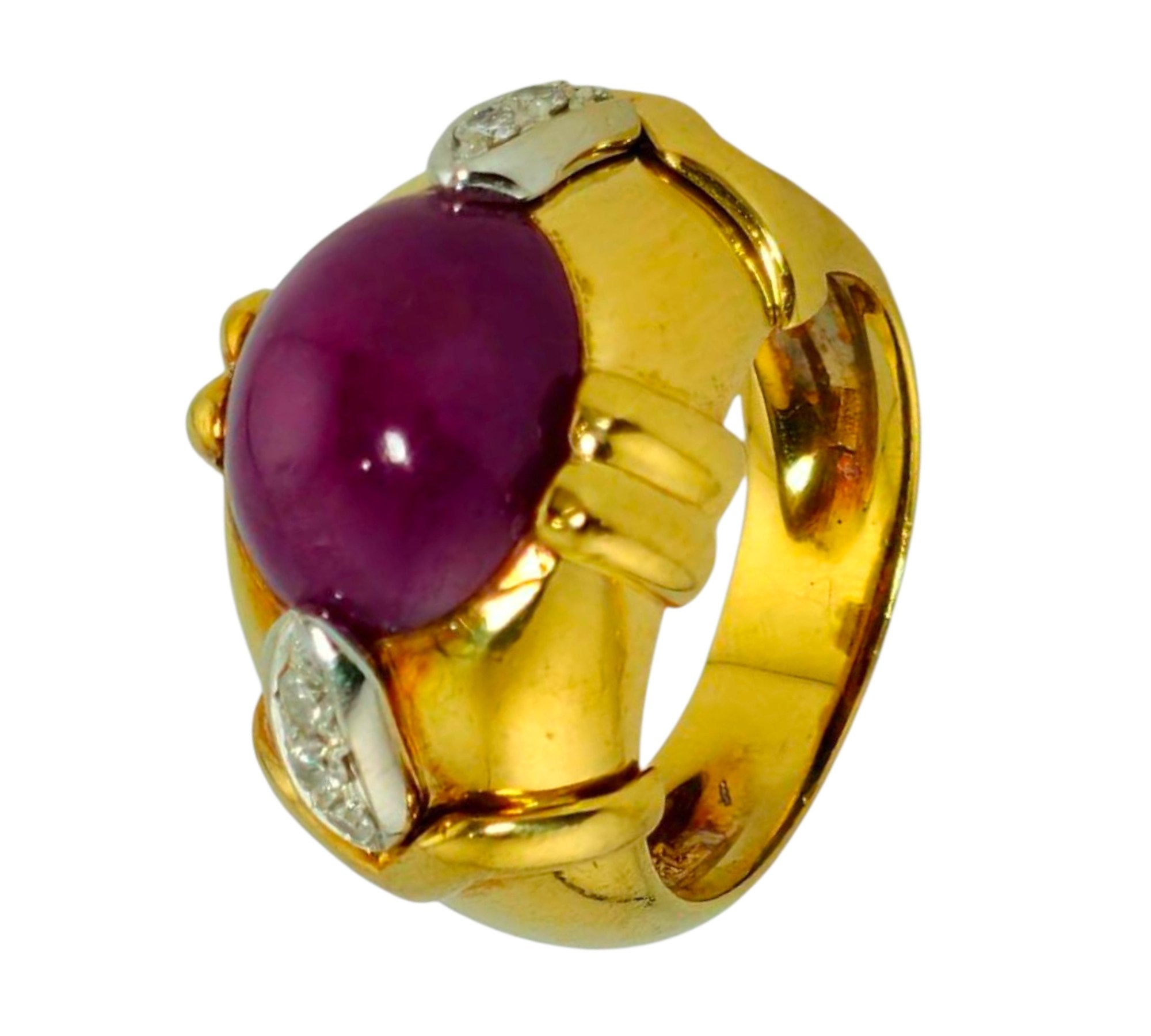 18K Yellow Gold Ring with Large Ruby and Diamonds