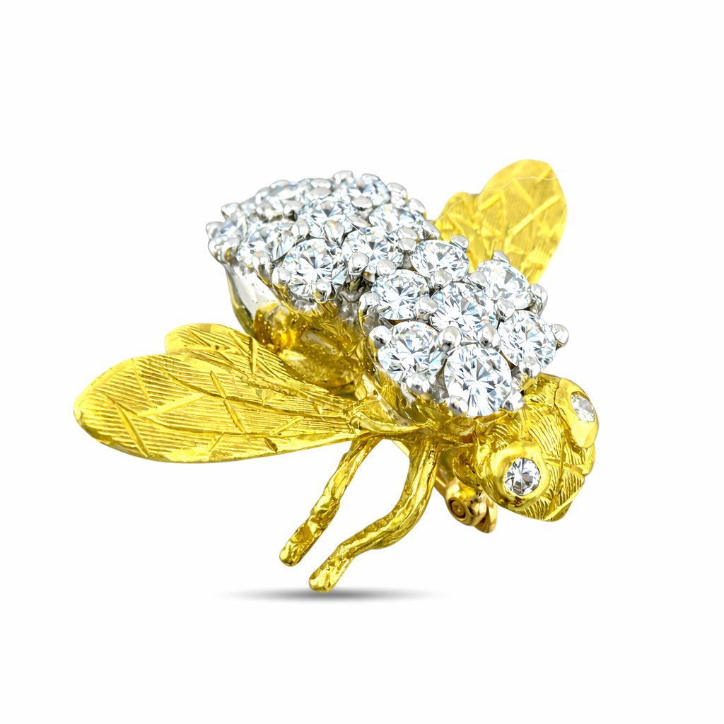 18K Yellow Gold 1.9ct Diamond Fly Brooch