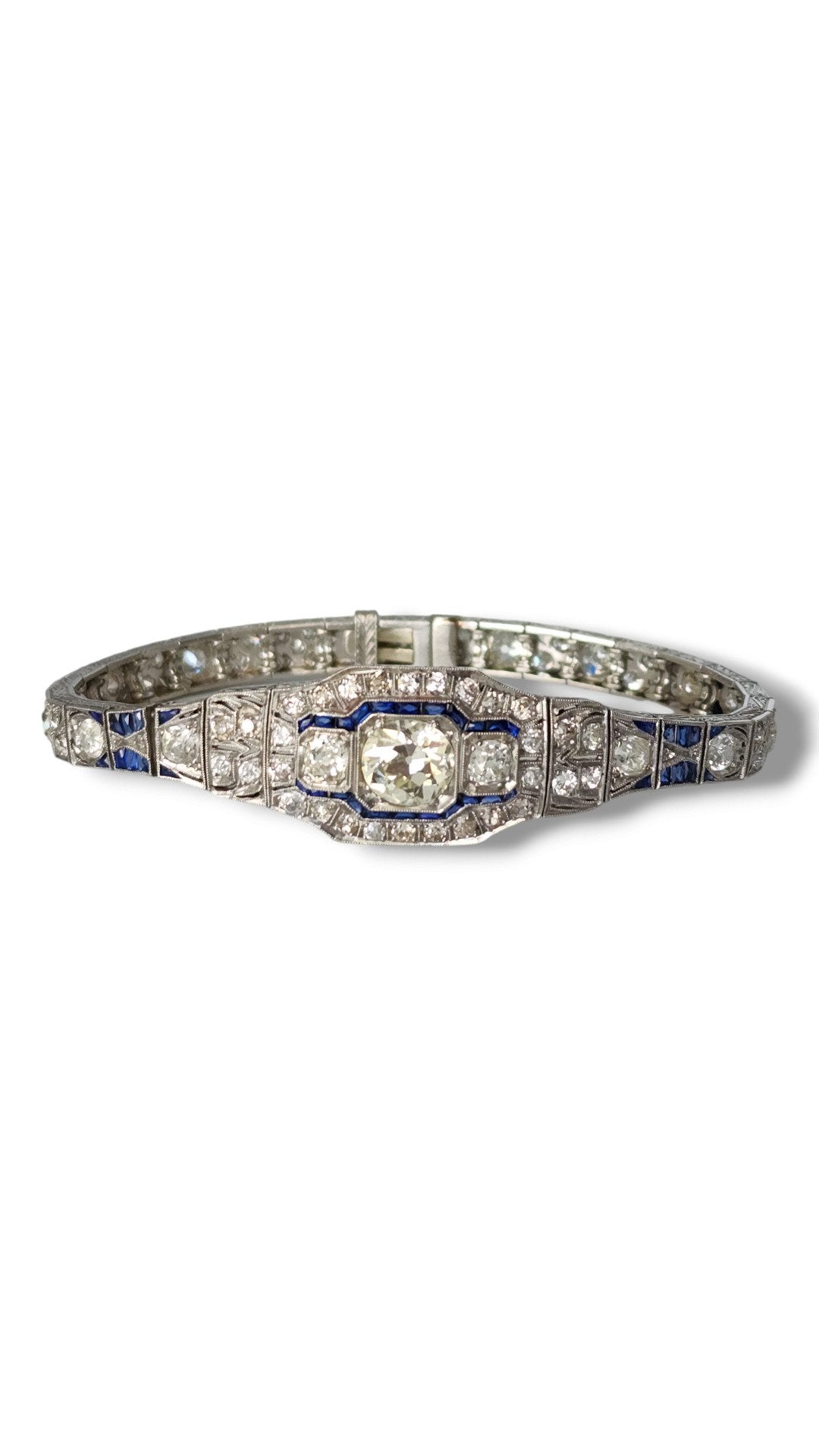 Bracelet Platinum,  Art Deco Platinum &  Diamond Bracelet Circa 1930,  6.39 Carats