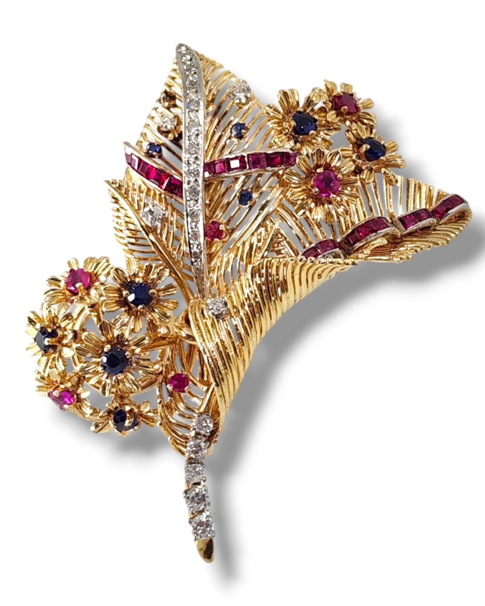 Brooch - 18 kt. Yellow gold, 18K Gold, Ruby & Diamond Flower Brooch